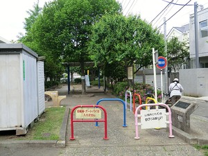 周辺環境:桑の木児童公園 日商岩井大岡山第１マンション