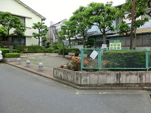周辺環境:ひなた児童遊園 新築一戸建て 世田谷区上祖師谷７丁目 6980万円 仙川駅｜住建ハウジング