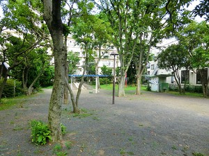 周辺環境:上高井戸南公園 新築一戸建て 杉並区上高井戸１丁目 7980万円 芦花公園駅｜住建ハウジング