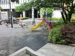 周辺環境:高橋北東児童遊園 サンウッド東京茅場町パークフロント