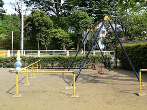 周辺環境:広尾児童遊園 渋谷区広尾５丁目(10900万円)｜中古一戸建て｜住建ハウジング