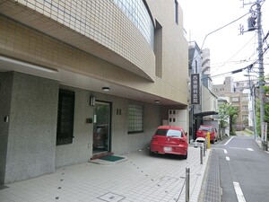 周辺環境:西條医院 新宿区下落合４丁目(29800万円)のアパート(一棟)｜住建ハウジング