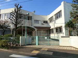 周辺環境:かみさぎ幼稚園 新築一戸建て 中野区上鷺宮５丁目 8780万円 富士見台駅｜住建ハウジング