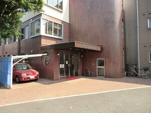 周辺環境:東京多摩病院 新築一戸建て 世田谷区喜多見４丁目 8780万円 喜多見駅｜住建ハウジング
