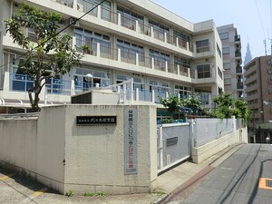 周辺環境:代々木保育園 アパート(一棟) 渋谷区代々木４丁目 14800万円 参宮橋駅｜住建ハウジング