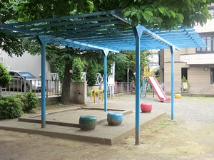 周辺環境:三田西児童遊園 目黒西口マンション１号館
