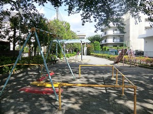 周辺環境:茶屋坂児童遊園 土地・売地 目黒区三田１丁目 52000万円 恵比寿駅｜住建ハウジング