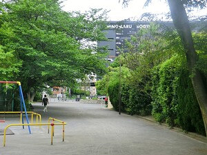 周辺環境:三田公園 土地・売地 目黒区三田１丁目 52000万円 恵比寿駅｜住建ハウジング