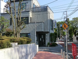 周辺環境:東が丘クリニック 土地・売地 目黒区東が丘２丁目 12330万円 駒沢大学駅｜住建ハウジング
