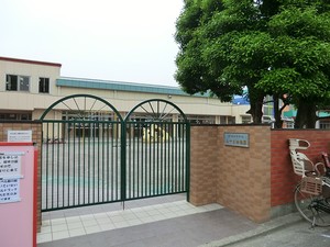 周辺環境:みやま幼稚園 土地・売地 武蔵野市八幡町１丁目 8380万円 三鷹駅｜住建ハウジング