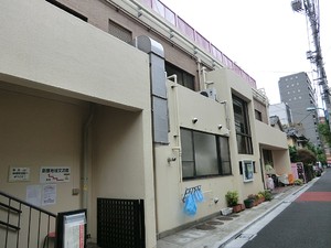 周辺環境:新宿第二保育園 事務所(区分) 新宿区四谷４丁目 ＹＫＢエンサインビル 54700万円 新宿御苑前駅｜住建ハウジング