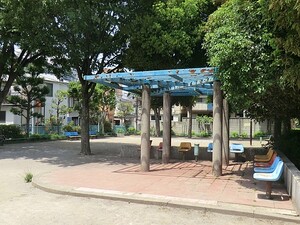 周辺環境:みなみ公園 マンション(一棟) 杉並区方南１丁目 10800万円 笹塚駅｜住建ハウジング