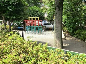 周辺環境:八島公園 ＦＡＢＲＩＣ　Ｒｅｓｉｄｅｎｃｅ　中野