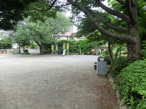 周辺環境:南長崎公園 店舗付住宅 豊島区南長崎４丁目 6480万円 落合南長崎駅｜住建ハウジング