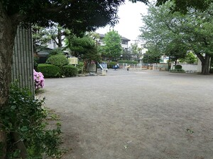 周辺環境:南長崎公園 土地・売地 豊島区南長崎２丁目 5000万円 椎名町駅｜住建ハウジング