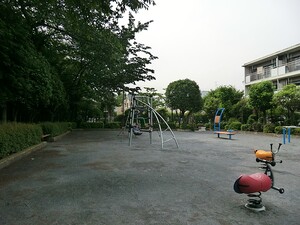 周辺環境:かえで公園 その他(一棟) 武蔵野市吉祥寺北町３丁目 5150万円 吉祥寺駅｜住建ハウジング