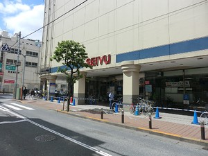 周辺環境:西友三軒茶屋店 ダイアパレス三軒茶屋トゥワ・メゾン