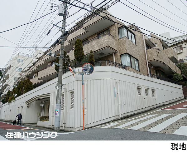  エンブレム目黒茶屋坂