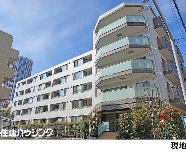  プレシス市谷台町坂