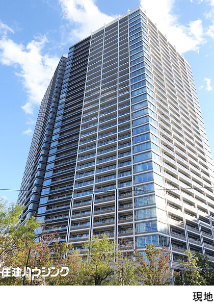  ＧＬＯＢＡＬ　ＦＲＯＮＴ　ＴＯＷＥＲ