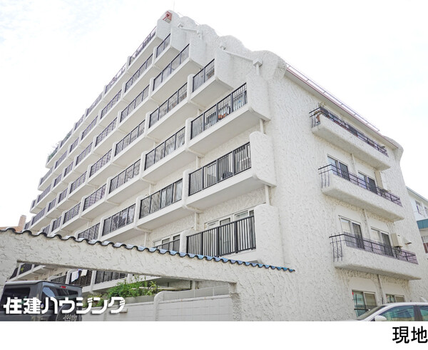  秀和青南レジデンス