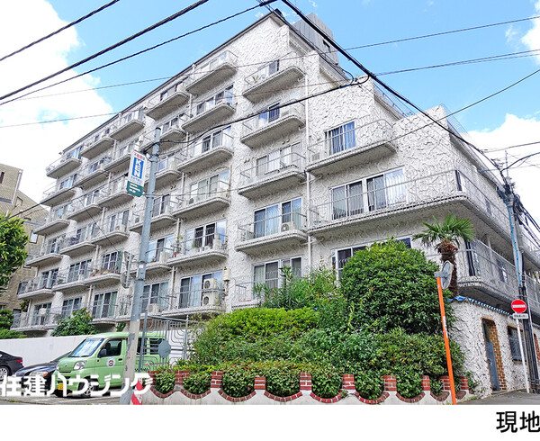  秀和高樹町レジデンス